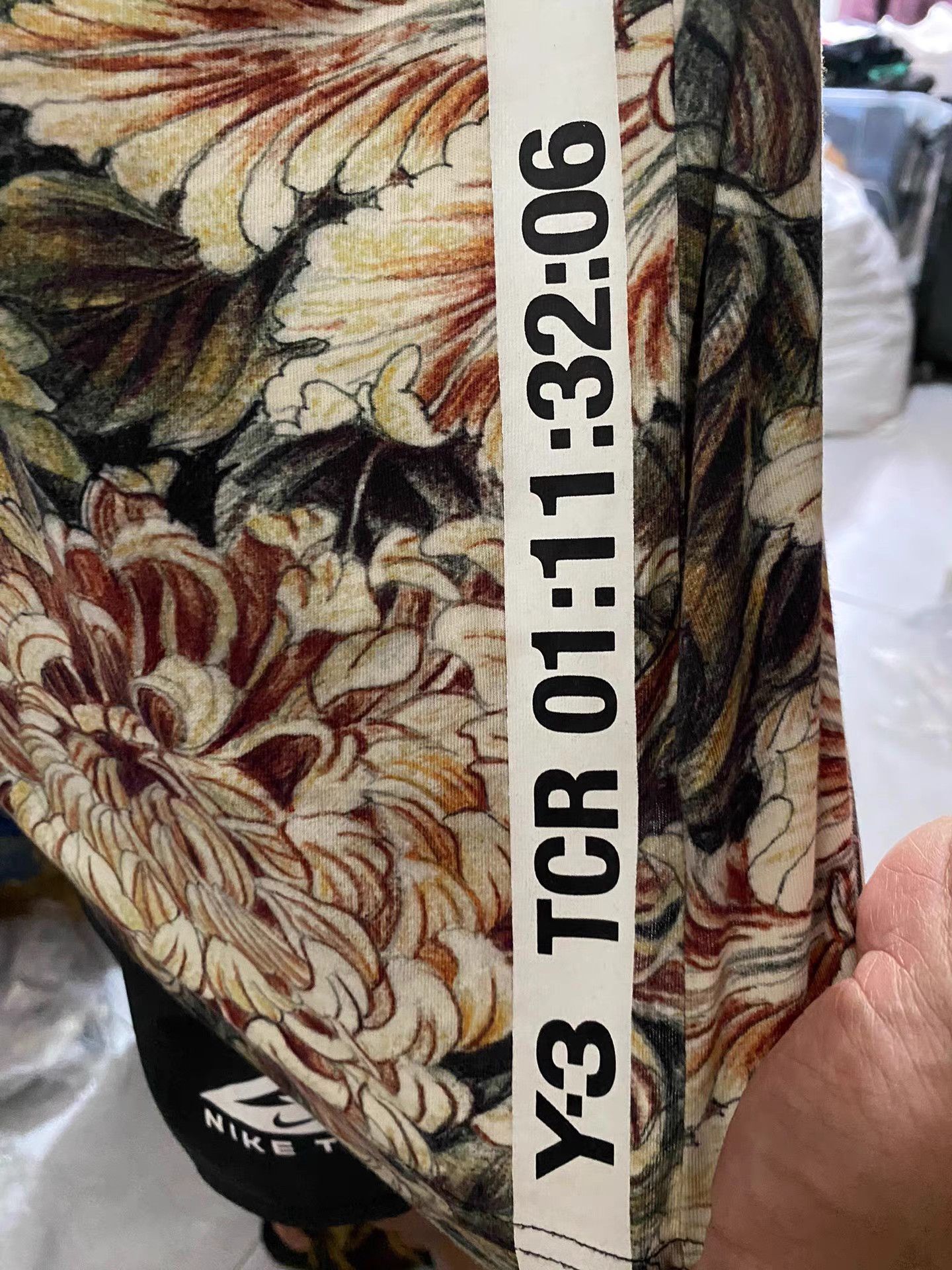 Y-3 Y-3 Short Sleeve Tee with Illustrated Floral Print K10 Size US M / EU 48-50 / 2 - 5 Thumbnail