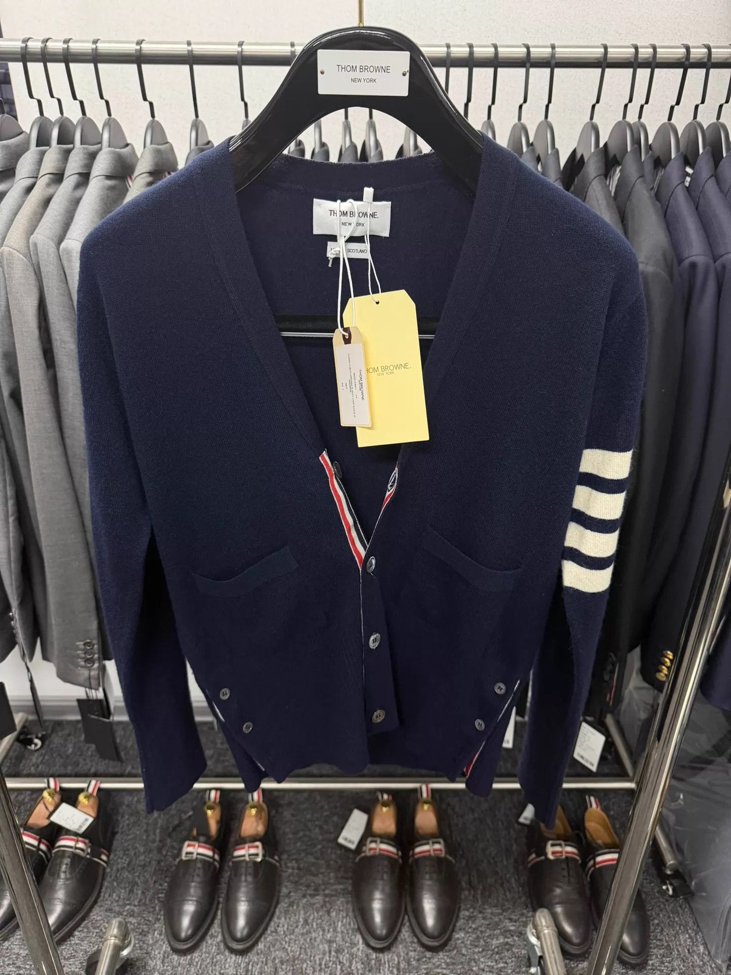Thom Browne Thom Browne 4-Bar 100% Cashmere Cardigan Navy Size 1 Size US S / EU 44-46 / 1 - 1 Thumbnail