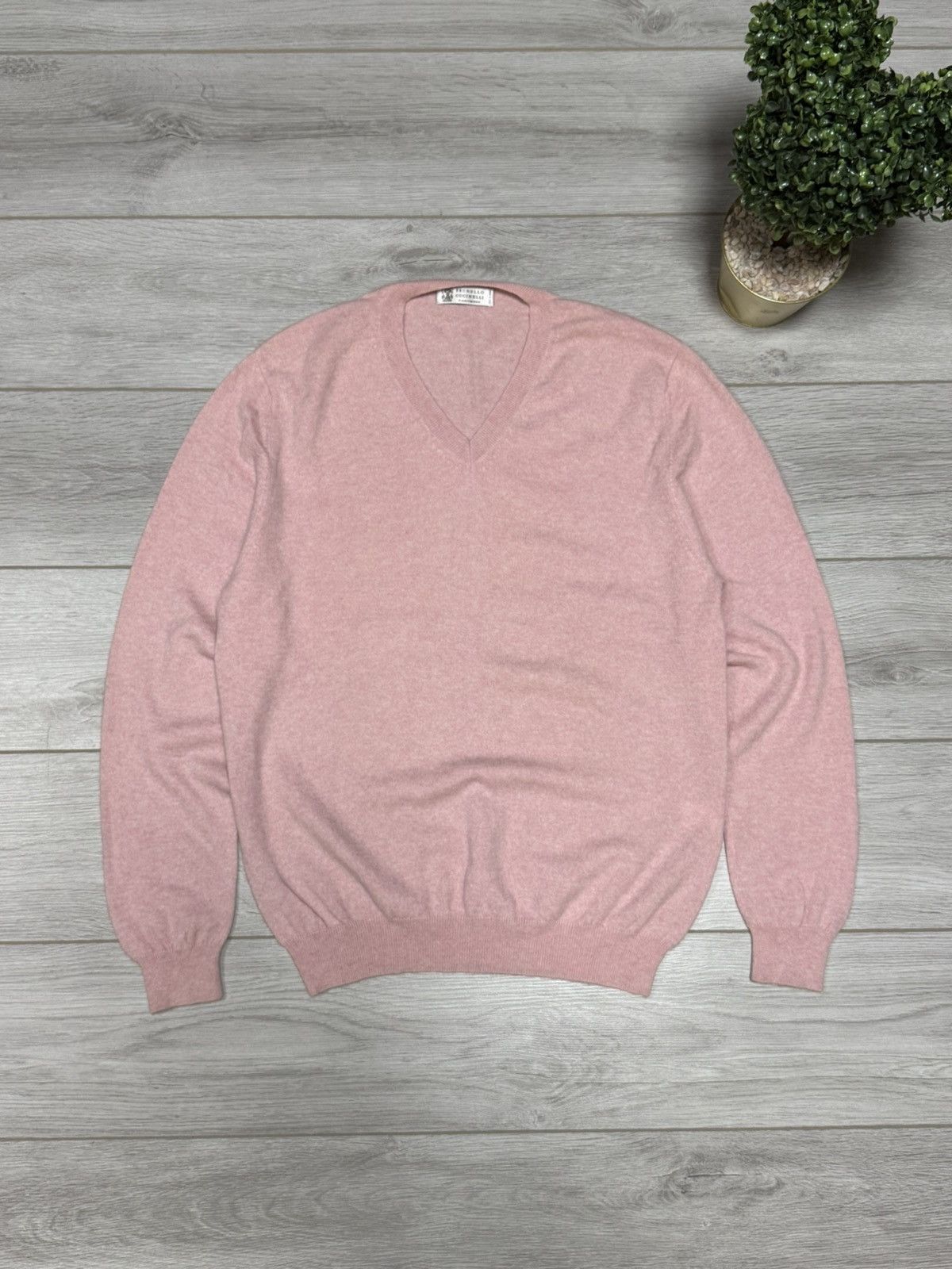 Brunello Cucinelli Brunello Cucinelli cashmere sweater v neck jumper Size US L / EU 52-54 / 3 - 2 Thumbnail