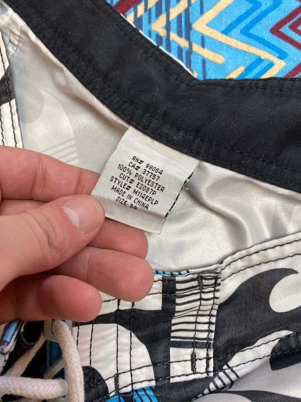 Billabong × Vintage Vintage Billabong Y2K Surf Style Shorts Men’s Size US 33 - 2 Thumbnail
