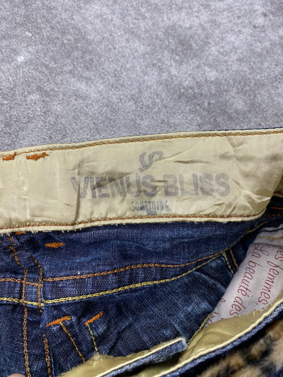Beauty Beast × Hysteric Glamour × Japanese Brand 2000s Something Super Flared Washed Jean Size US 29 - 5 Thumbnail