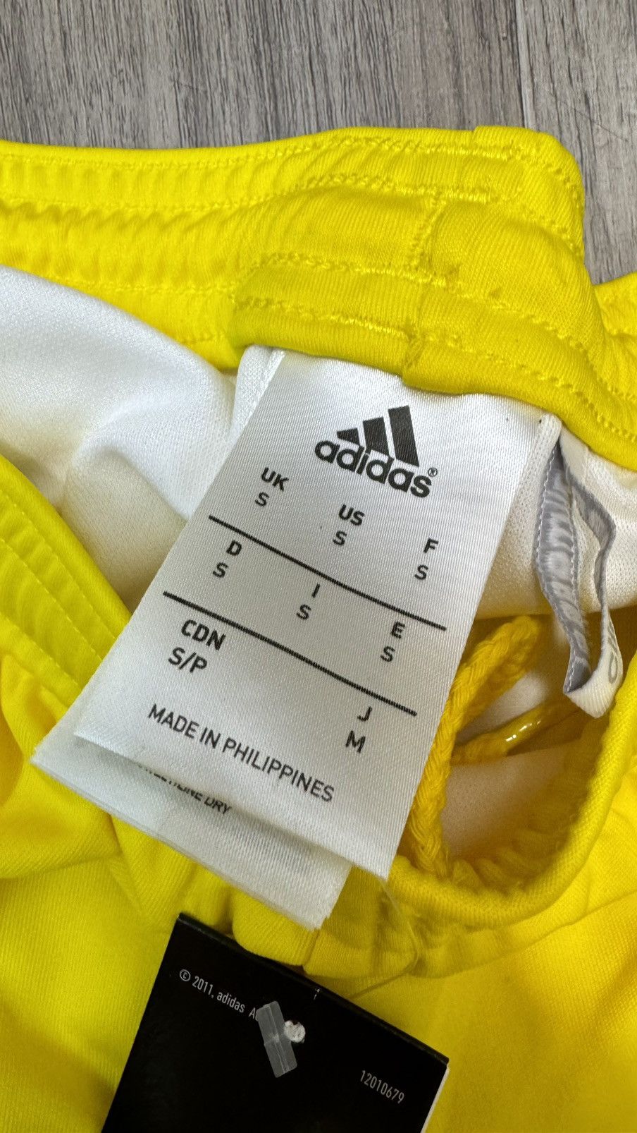 Adidas Ukraine 15/16 home short (Bnwt) Size US 28 / EU 44 - 5 Thumbnail