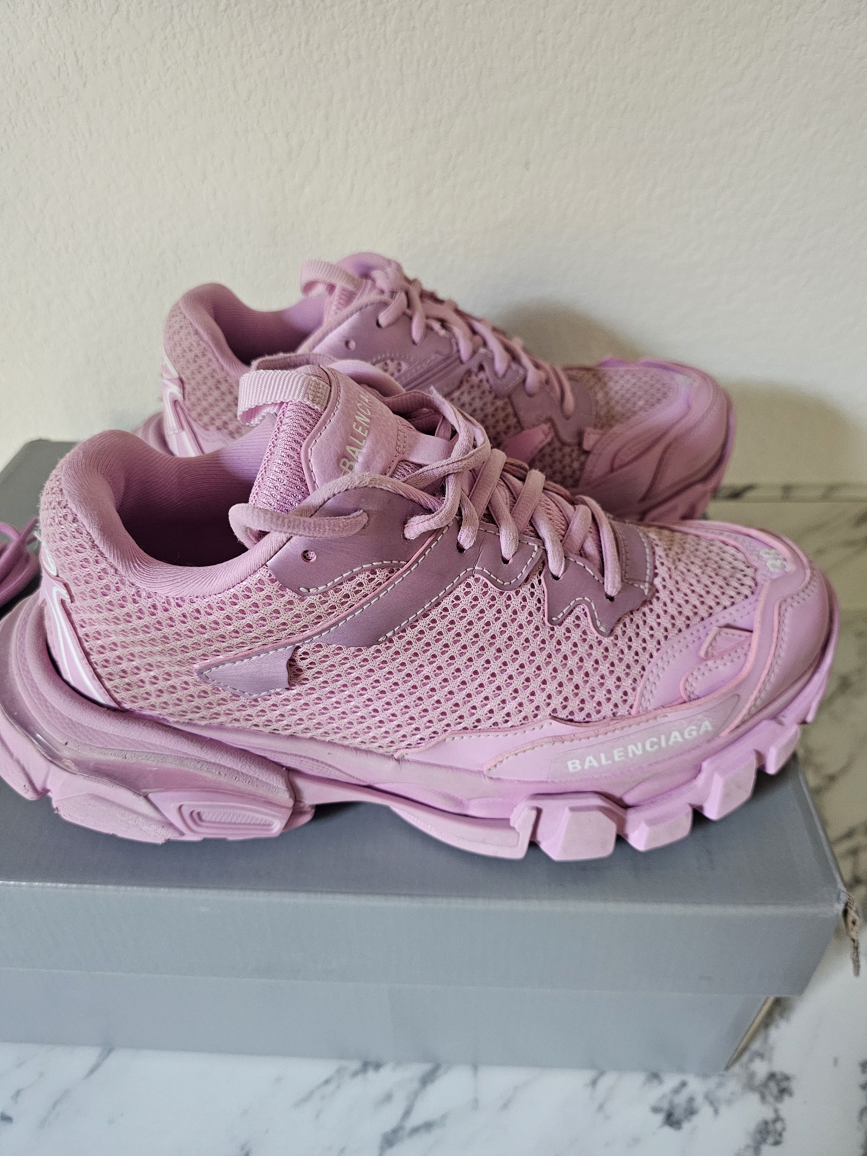 Balenciaga NEW EU 38 Balenciaga track 3 pink distressed sneakers Size US 8 / IT 38 - 4 Thumbnail
