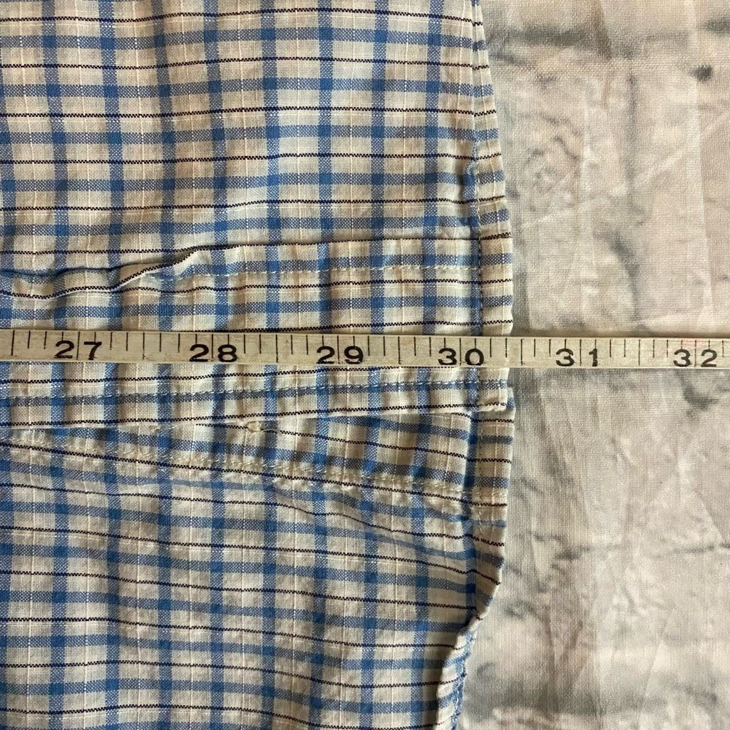 American Eagle Outfitters American Eagle men M classic fit checker pattern button down Size US M / EU 48-50 / 2 - 8 Thumbnail