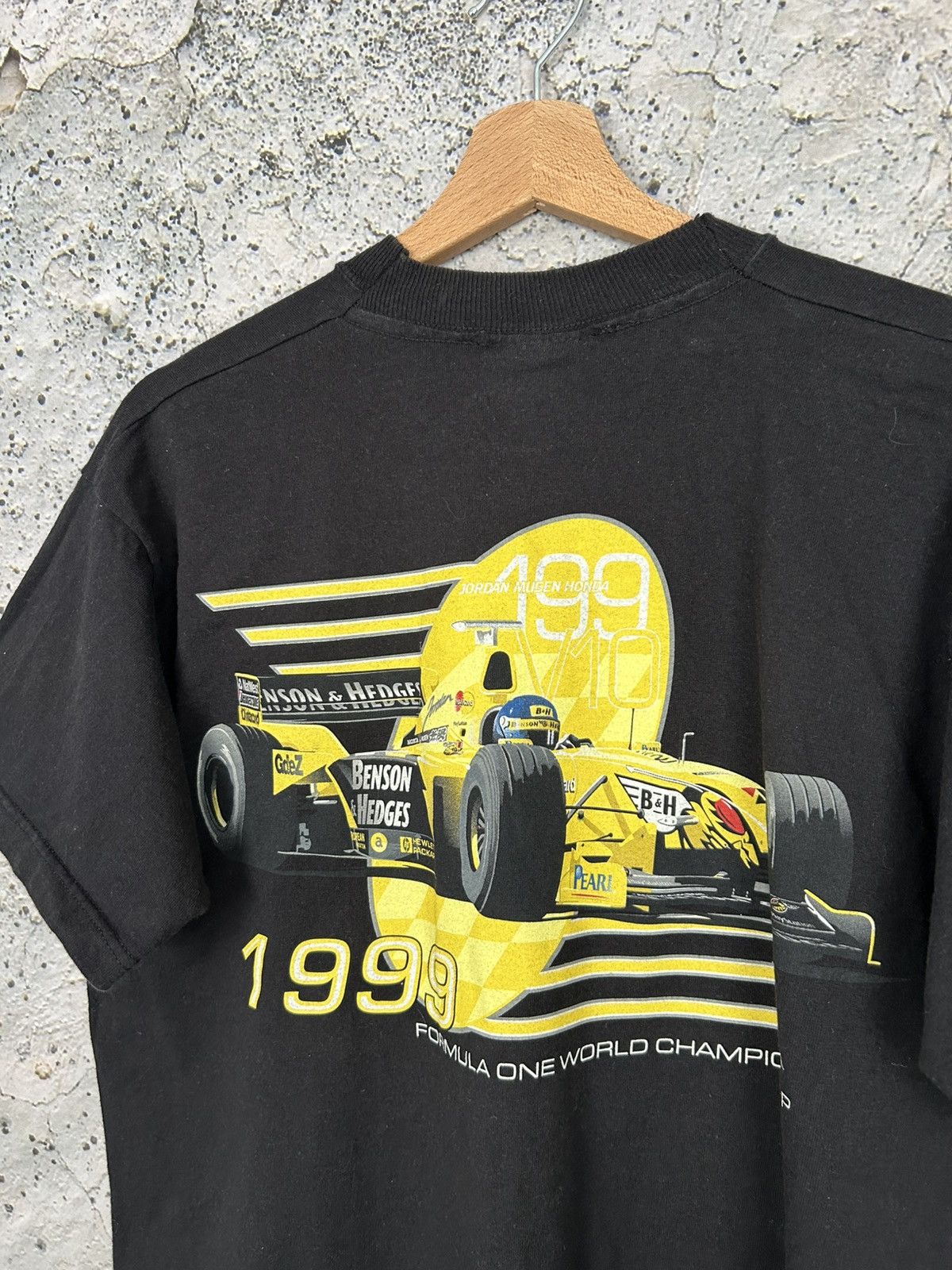 Vintage Vintage F1 1999 Benson & Hedges Racing Motorsport 90s Tee Size US L / EU 52-54 / 3 - 2 Thumbnail