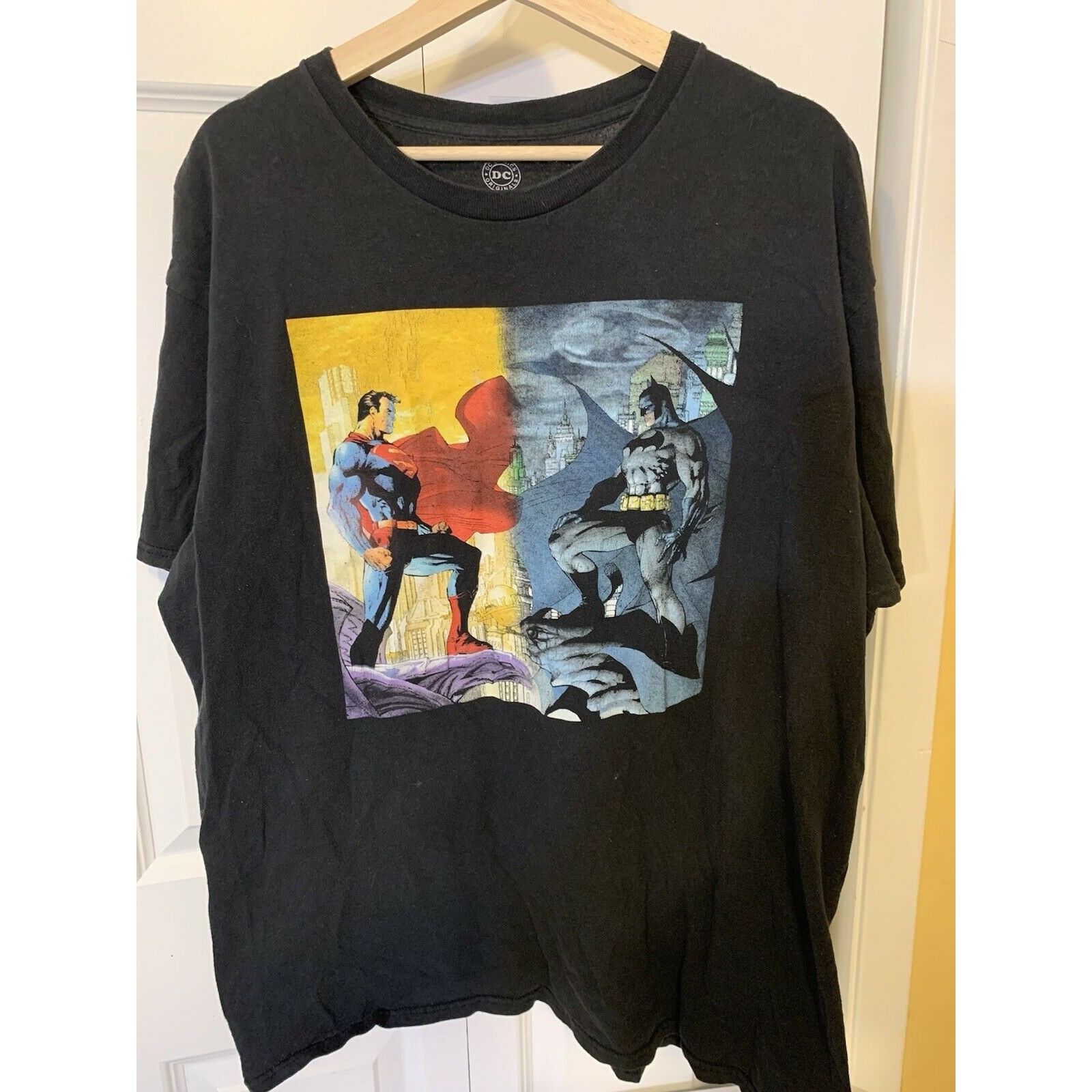 DC Comics DC Comics Batman VS. Superman Men’s Sz XL T Shirt Size US XL / EU 56 / 4 - 4 Thumbnail