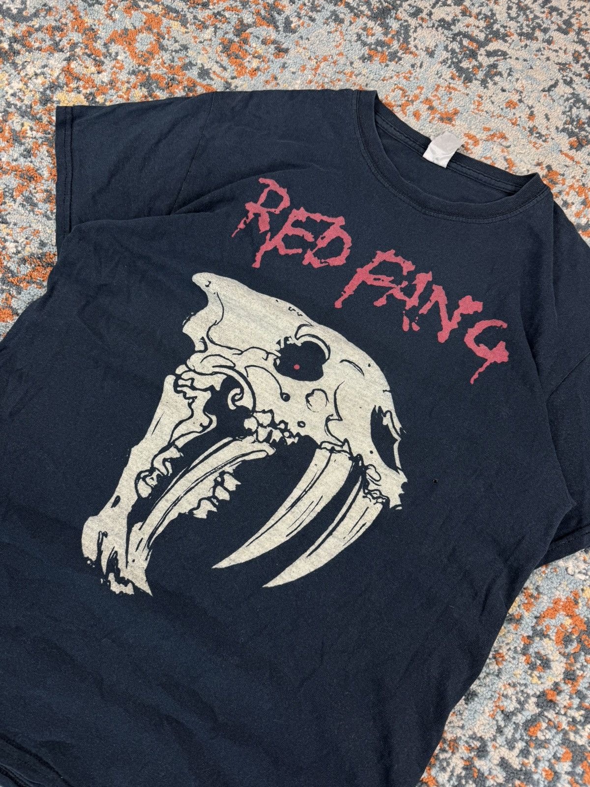 Band Tees Rare vintage 00s Red Fang graphic band tee portland oregon Size US M / EU 48-50 / 2 - 3 Thumbnail