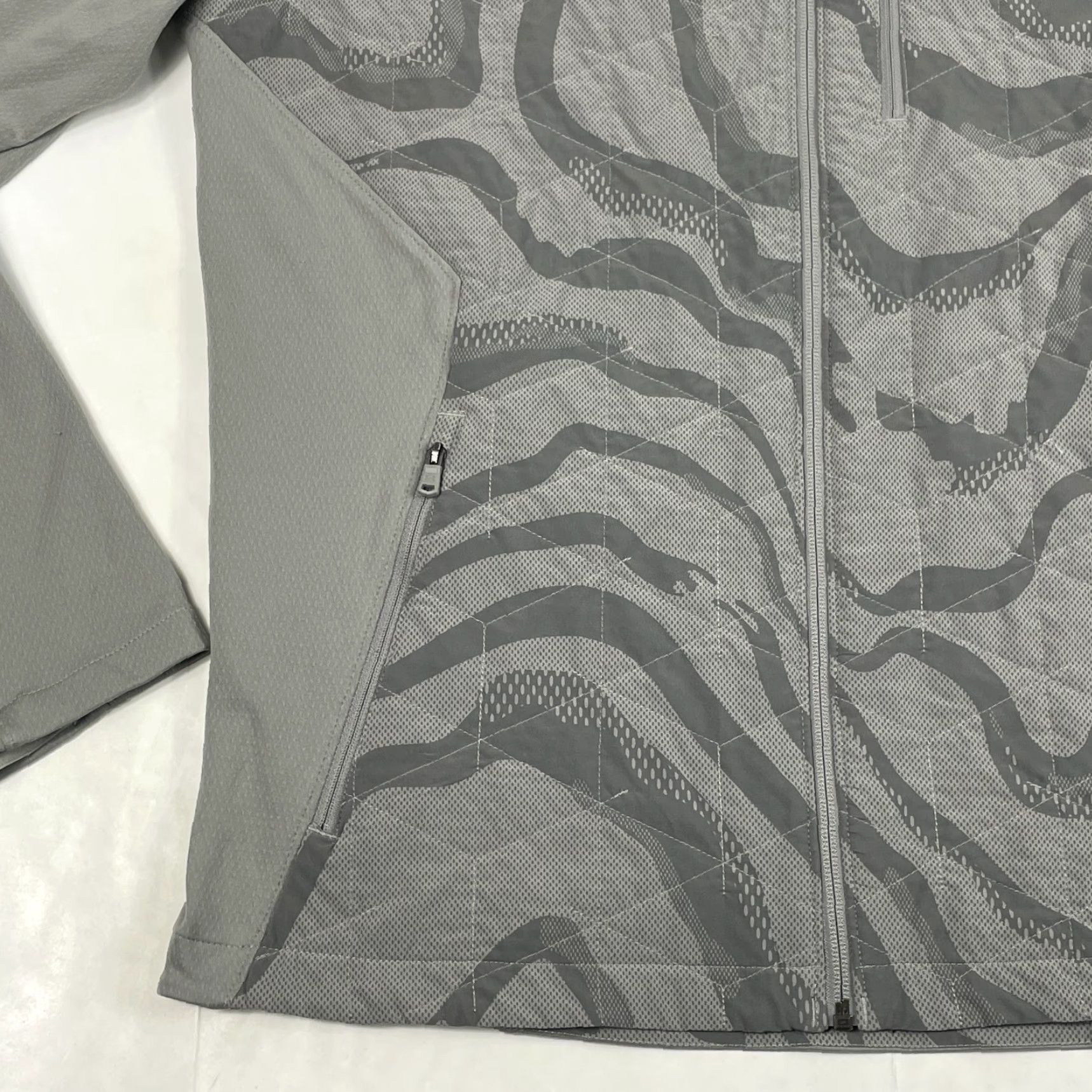 Under Armour VINTAGE Under Armour Hoodie Mens L Gray ColdGear Reactor Camouflage Full Zip Hiking Size US L / EU 52-54 / 3 - 5 Thumbnail