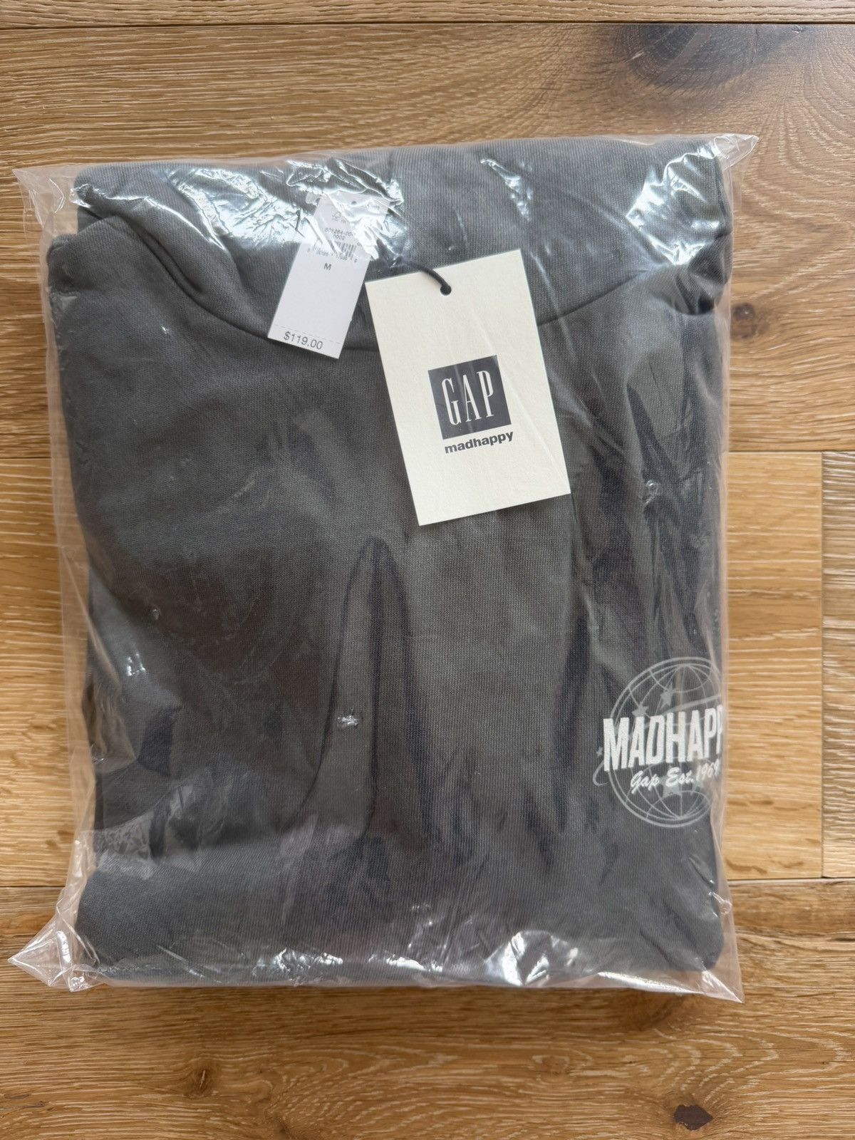 Gap × Madhappy Gap x Madhappy Globe Washed Black Hoodie Size US M / EU 48-50 / 2 - 4 Thumbnail