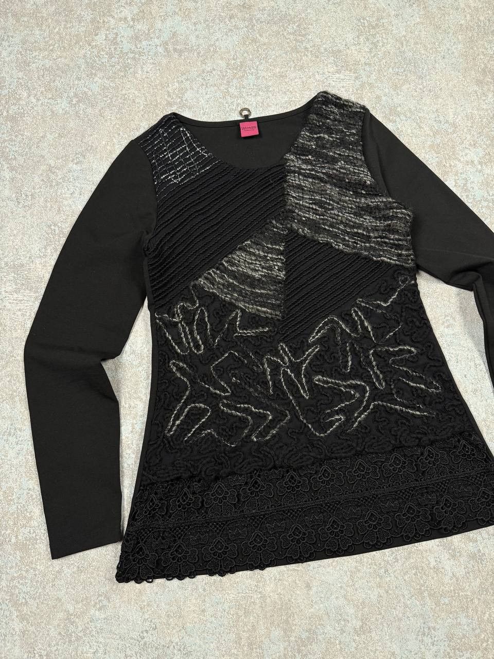Other Save The Queen Black Embroidered Blouse Size L / US 10 / IT 46 - 2 Thumbnail