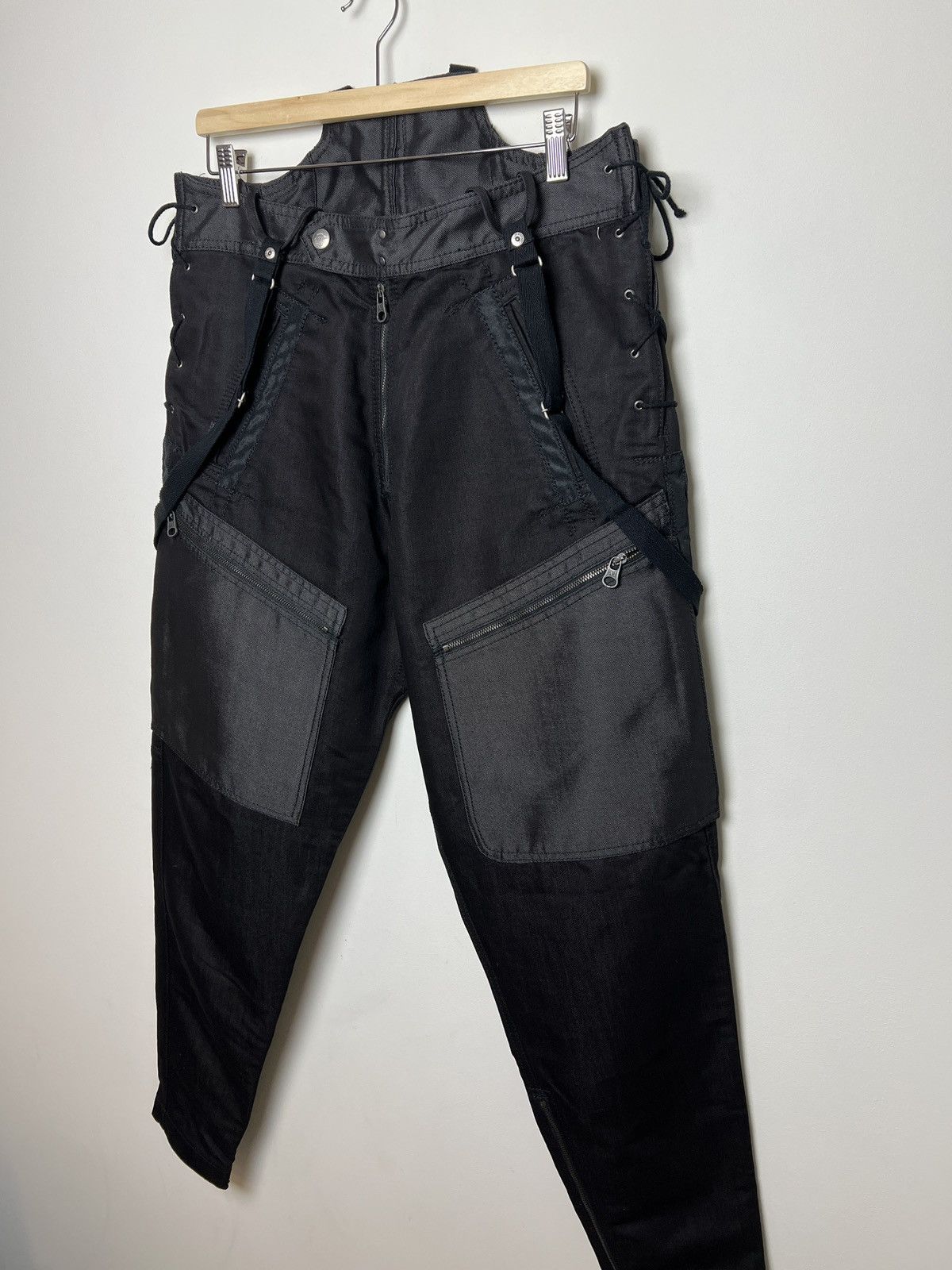 Giorgio Armani armani y2k multipocket cargo pants with braces Size US 33 - 4 Thumbnail