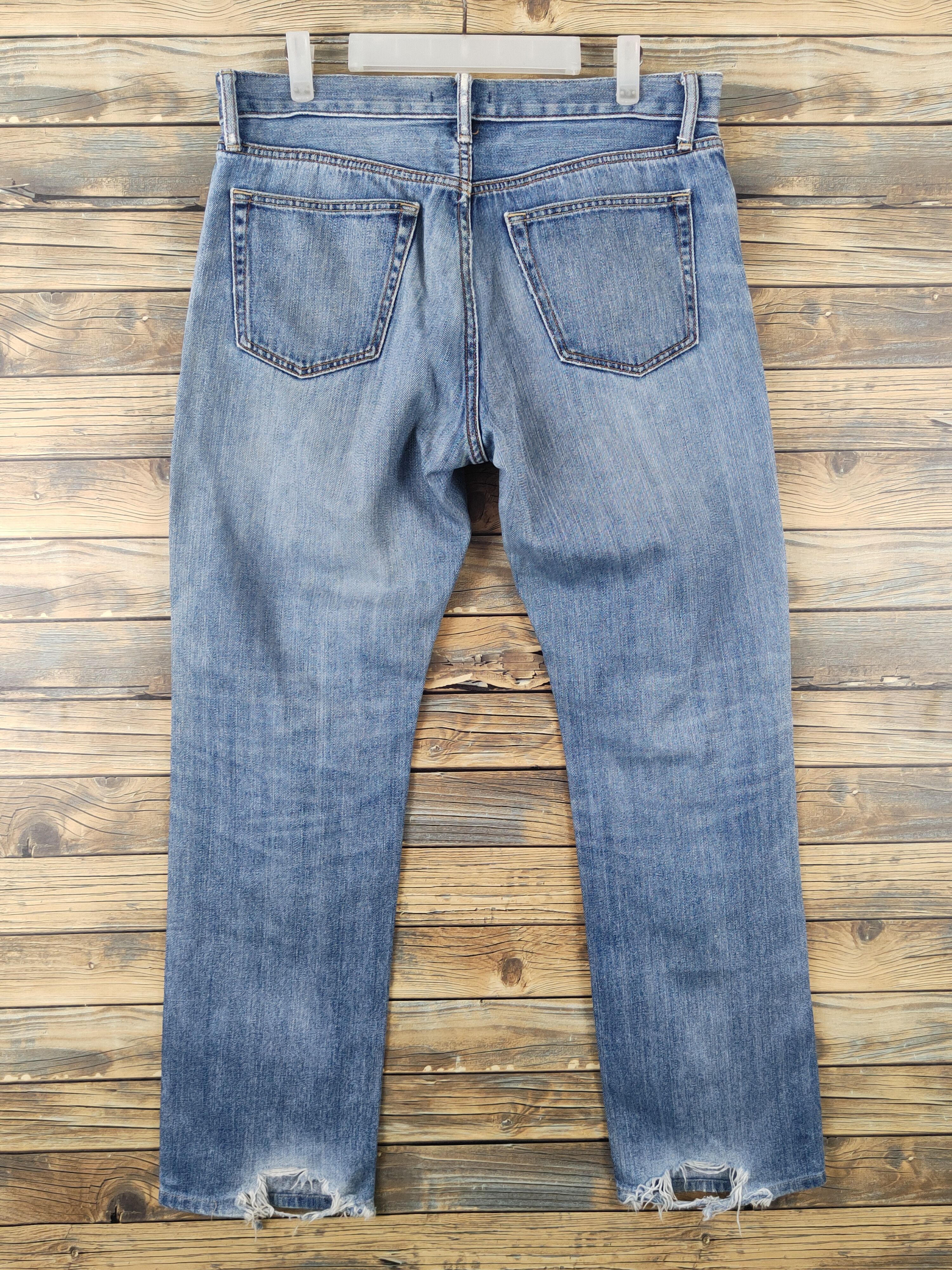 Japanese Brand Uniqlo fabric by kaihara Blue Distressed Ripped Jeans #W1871 Size US 34 / EU 50 - 7 Thumbnail