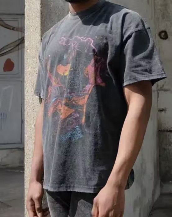 Japanese Brand Harajuku Ripped Graphic Printed T Shirt Size US S / EU 44-46 / 1 - 6 Thumbnail