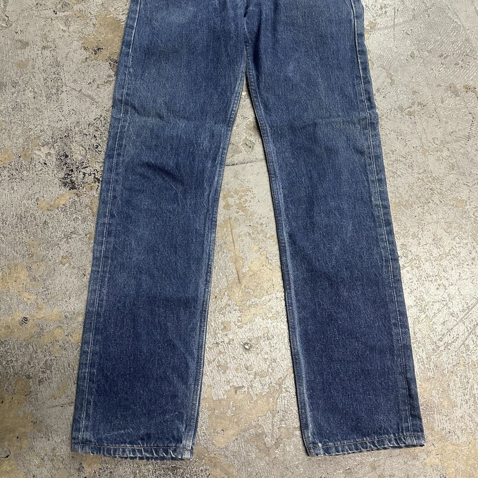 Levi's × Vintage Vintage 90s Levi’s 501 Dark Wash Denim Jeans 31x36 Size US 31 - 3 Thumbnail