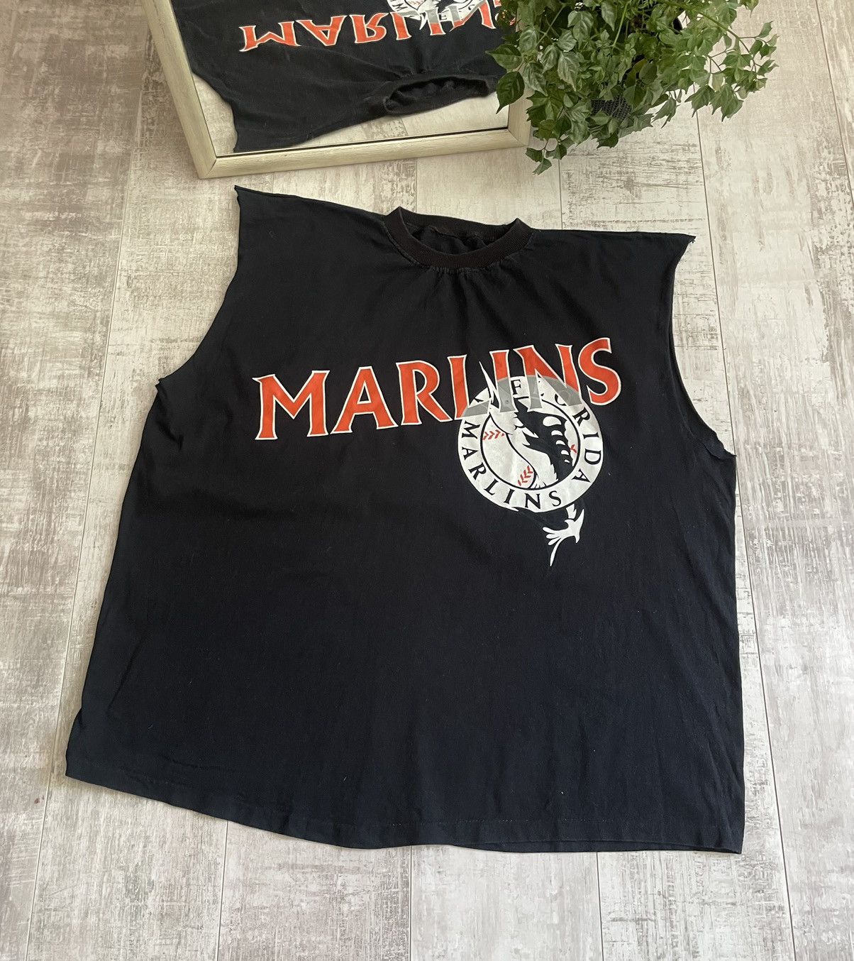 MLB 80’s Florida Marlins Vintage MLB Short Sleeve Tee Black RARE Size US XXL / EU 58 / 5 - 1 Thumbnail