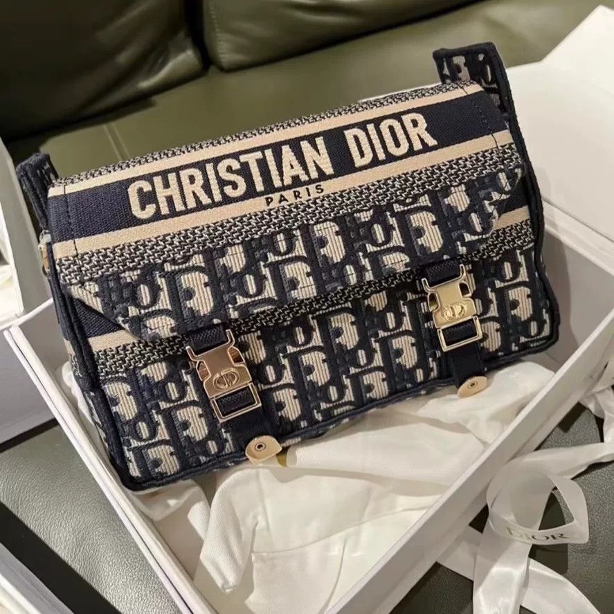 Dior Pre-loved Bag Very good condition Size ONE SIZE - 1 Thumbnail