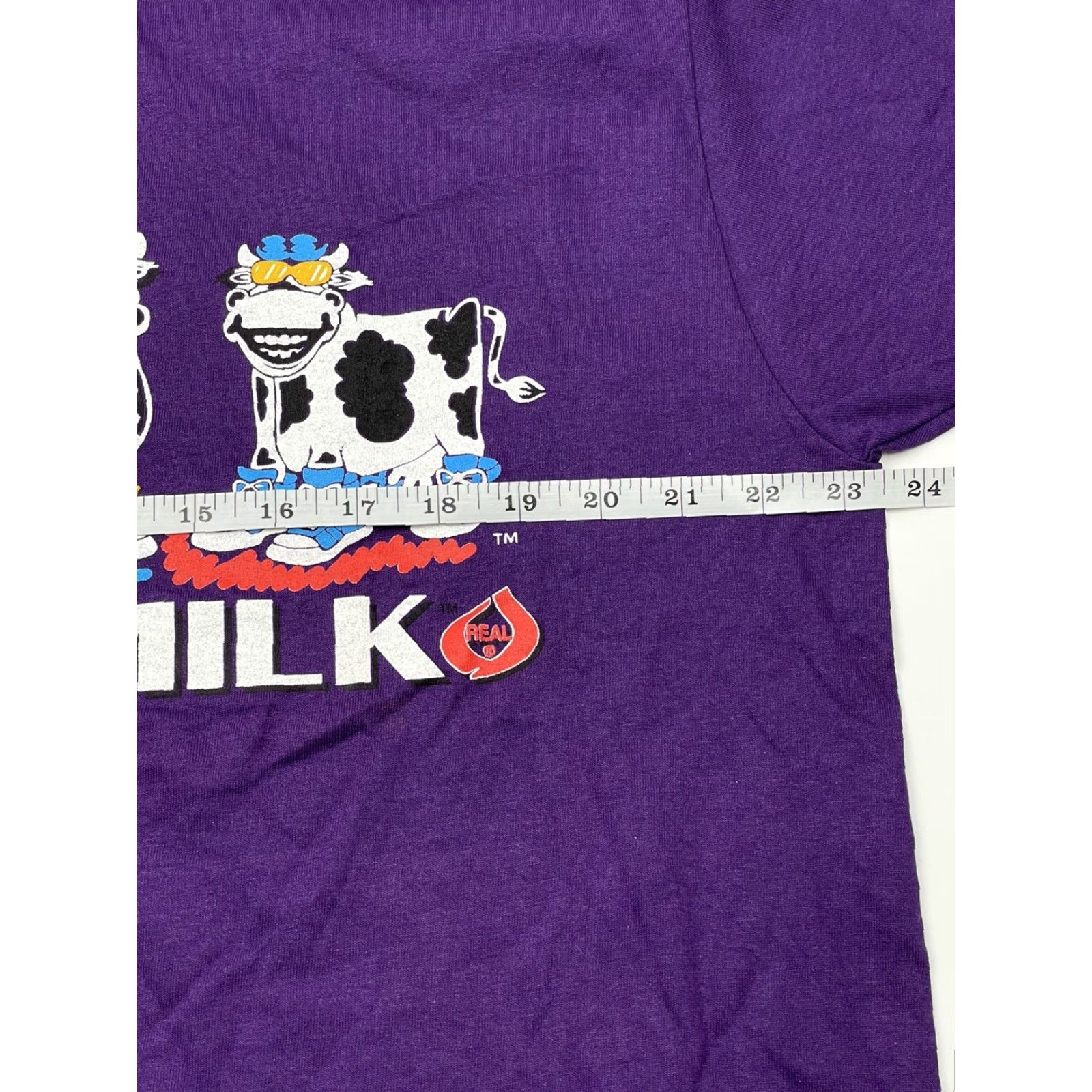 Vintage VINTAGE Screen Stars Drink Milk T-Shirt XL Purple Funny Cows 90s Mens Size US XL / EU 56 / 4 - 7 Thumbnail