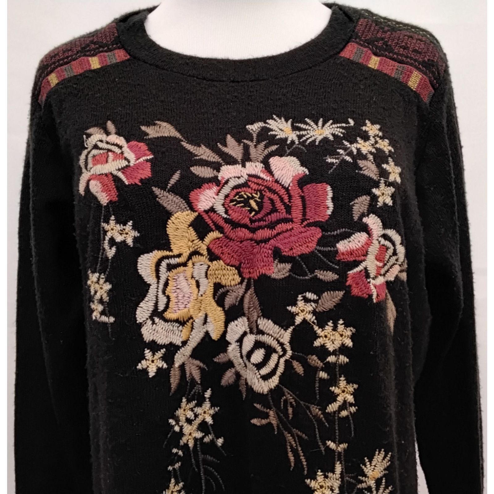 Johnny Was Johnny Was Biya Embroidered Sweater Women's S Black Florals Size S / US 4 / IT 40 - 5 Thumbnail