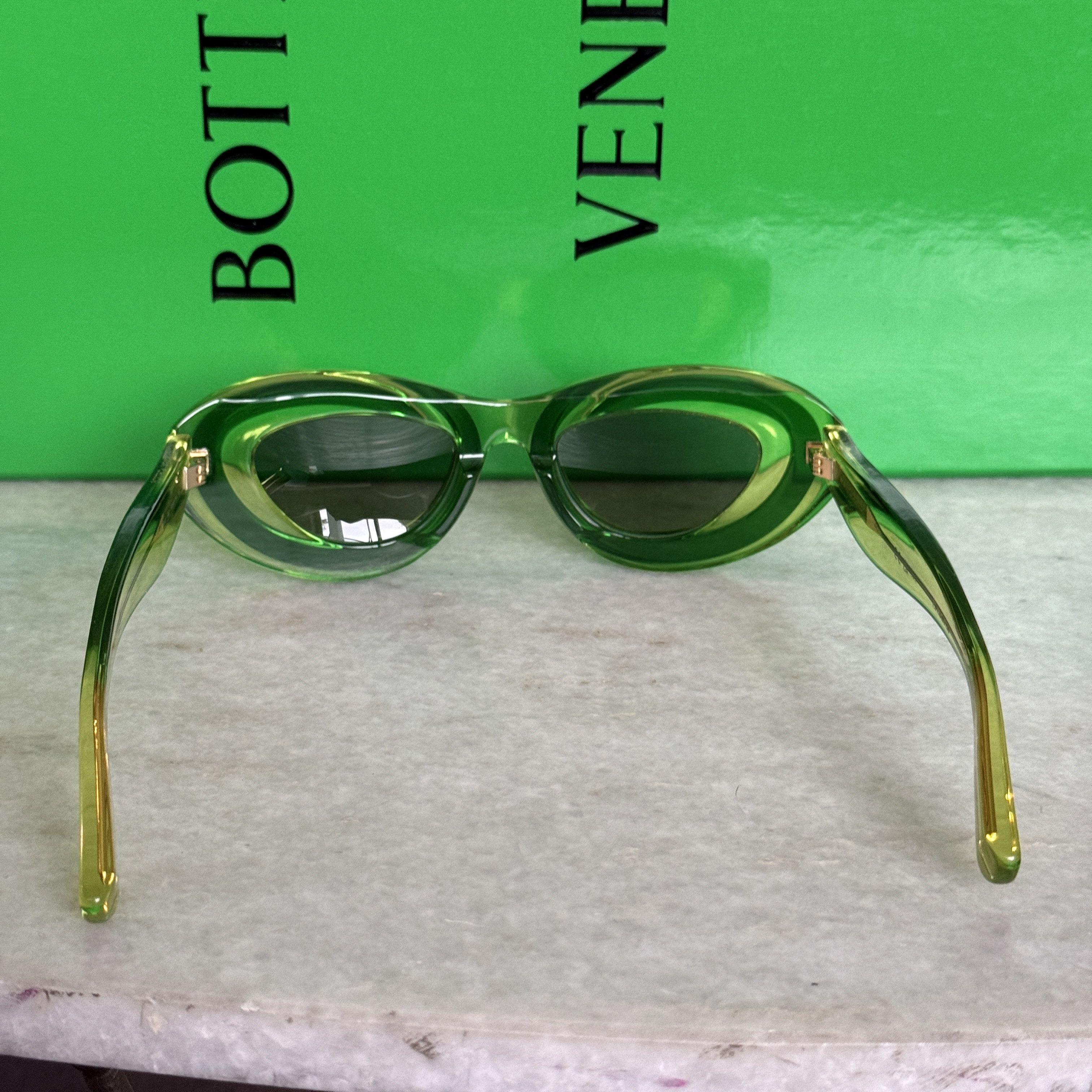 Bottega Veneta BOTTEGA VENETA Women's Green Cat Eye Sunglasses 703244 Size ONE SIZE - 11 Thumbnail