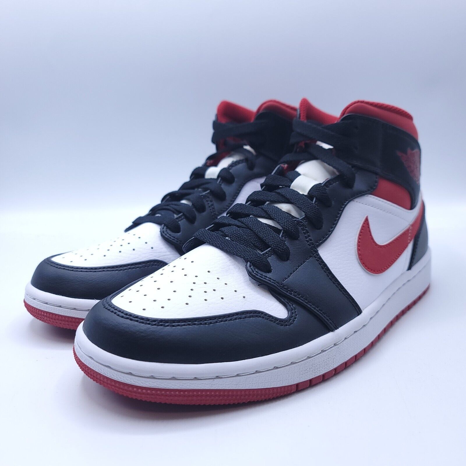 Nike Nike Air Jordan 1 Mid Basketball Shoe Mens Size 9 554724-122 Size US 9 / EU 42 - 1 Thumbnail