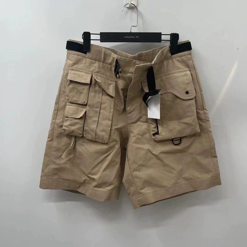 Dior 23 The latest khaki functional buckle shorts 2501-Nextarro Size US 32 / EU 48 - 1 Thumbnail