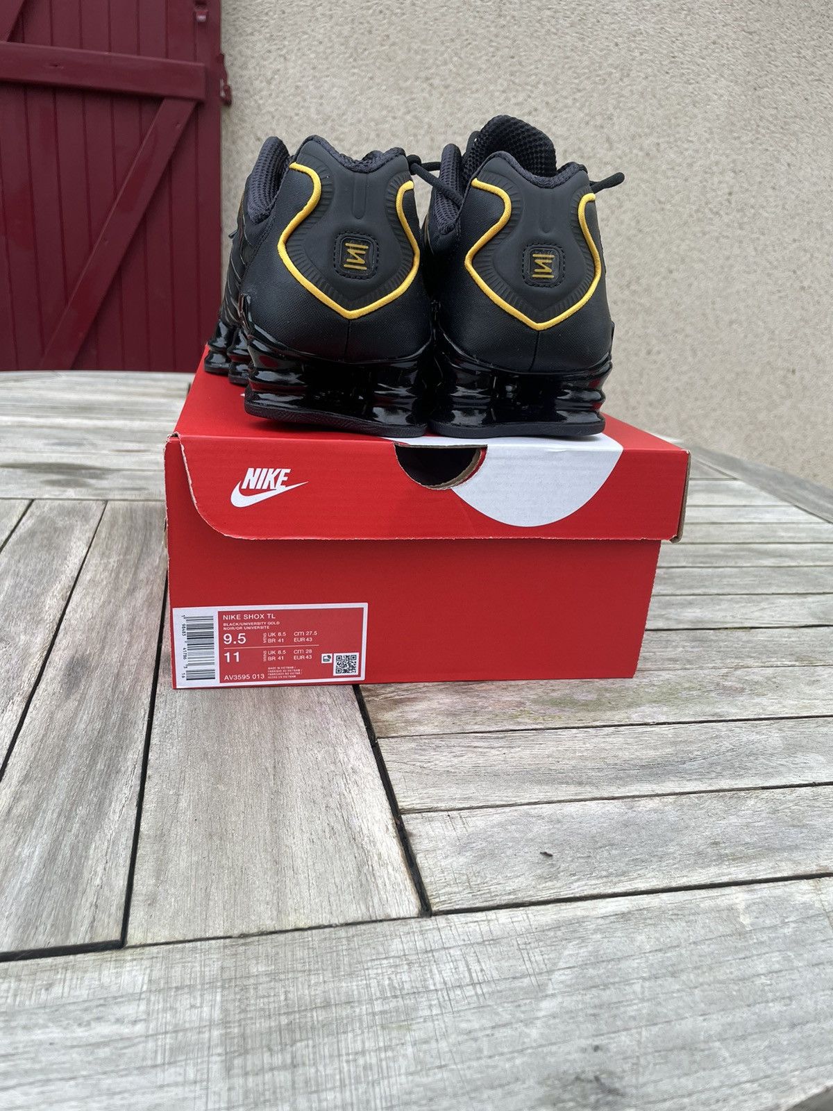 Nike Nike Shox Tl University Black Gold Size US 9.5 / EU 42-43 - 5 Thumbnail