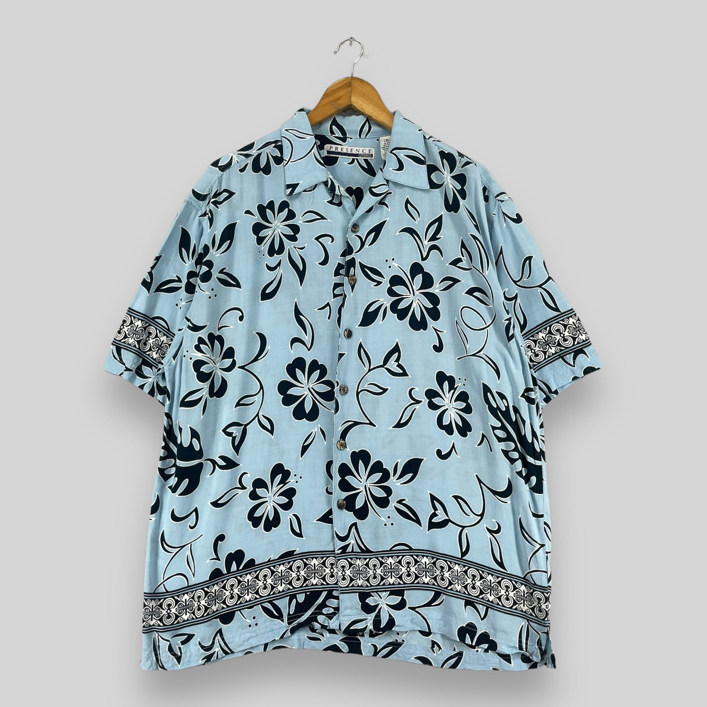Japanese Brand Vintage Hawaiian Hibiscus Floral Motive Rayon Button Up Size US L / EU 52-54 / 3 - 1 Thumbnail