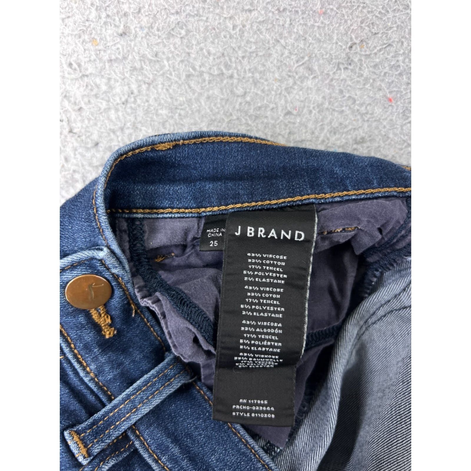 J Brand J.Brand Jeans Womens 25 Blue Denim Skinny Low Rise Cotton Blend 24x26 5-Pocket Design Zip Closure - Regular Fit Mens? Size 42" / US 20 - 7 Thumbnail