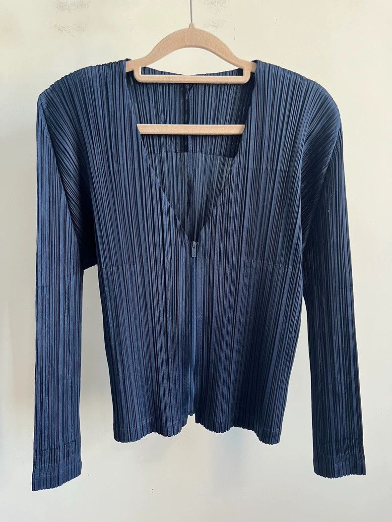 Issey Miyake Issey Miyake Blue pleated cardigan Size S / US 4 / IT 40 - 1 Thumbnail