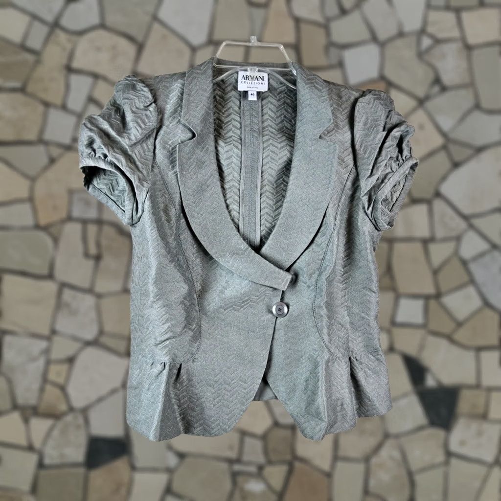 Armani Armani Collezioni Blouse Women's Short Sleeve Two Button Top Size 40 Gray Size S / US 4 / IT 40 - 1 Thumbnail