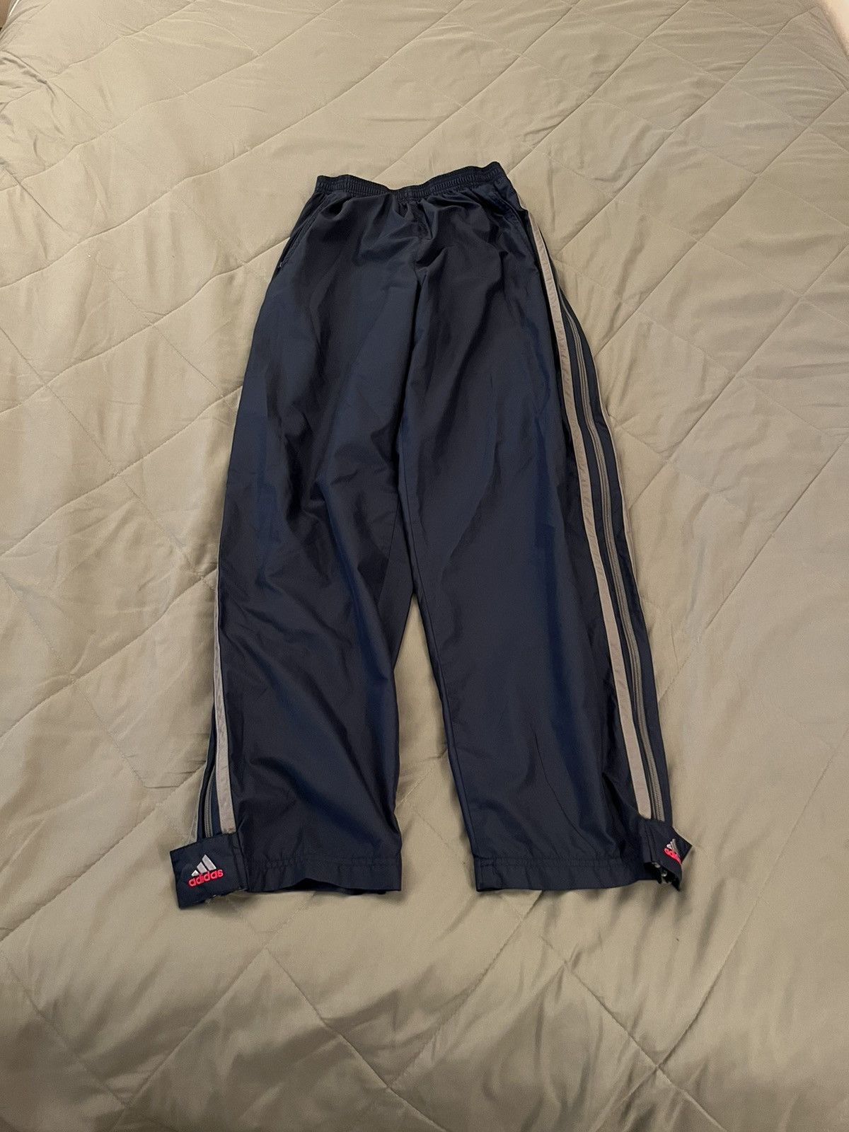 Adidas × Vintage Vintage adidas sweatpants Size US 26 / EU 42 - 1 Thumbnail