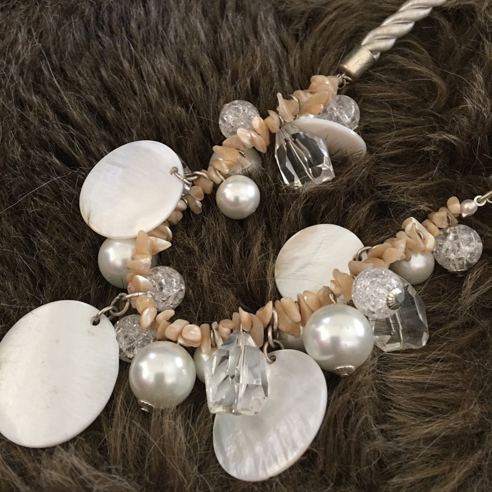 Jewelry Mother of pearl disc bead twisted satin necklace Size ONE SIZE - 6 Thumbnail