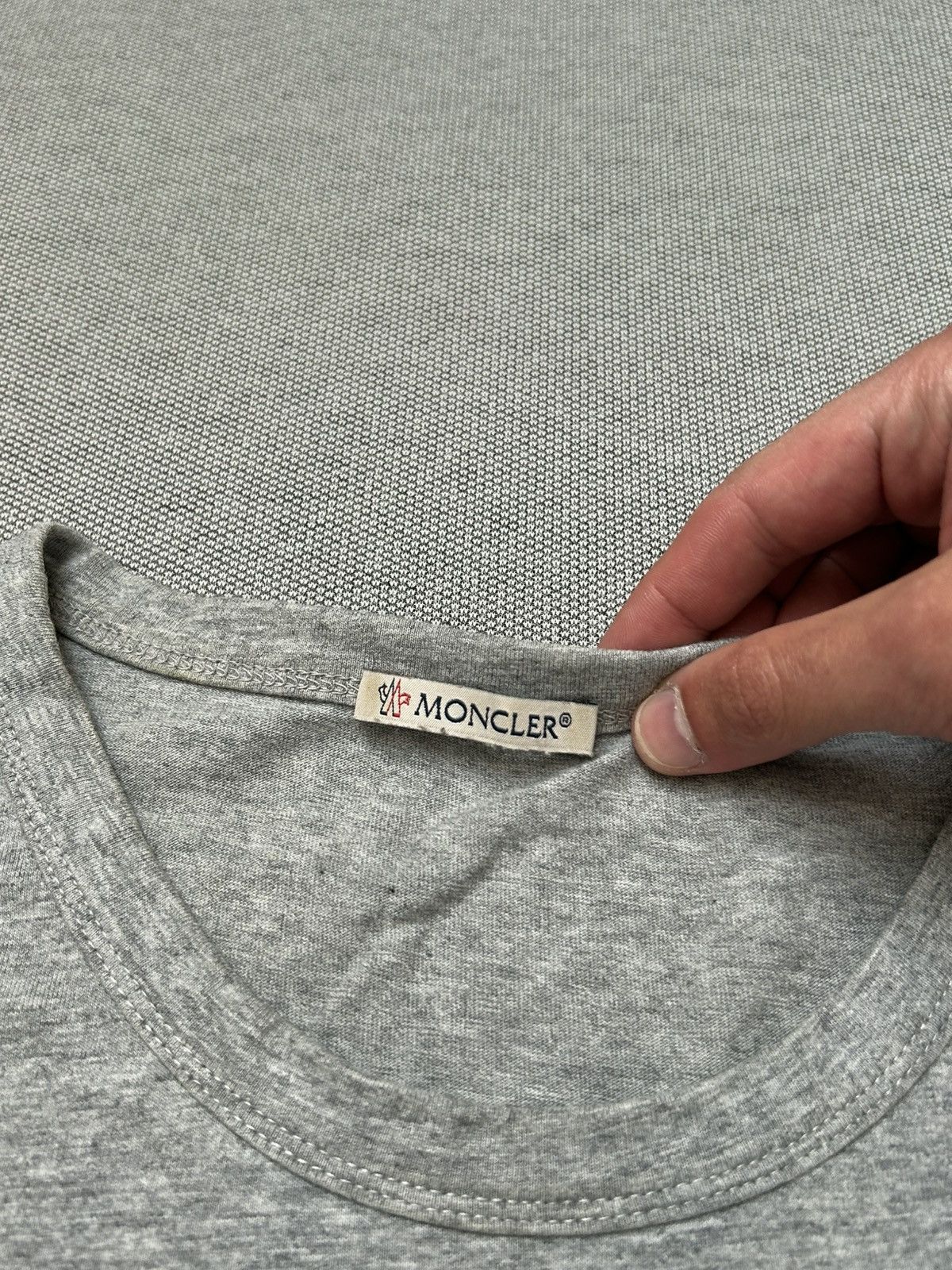 Moncler Moncler t-shirt Size US L / EU 52-54 / 3 - 4 Thumbnail