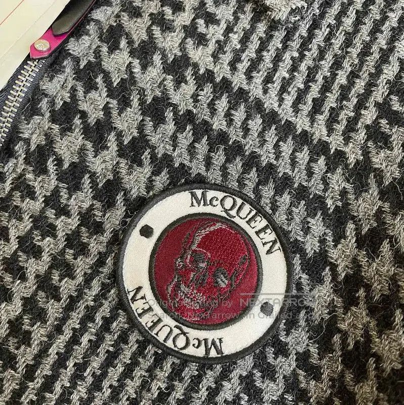 Alexander McQueen Alexander McQueen Gray Wool Men's Long Sleeve Sweatshirt . Size US M / EU 48-50 / 2 - 3 Thumbnail