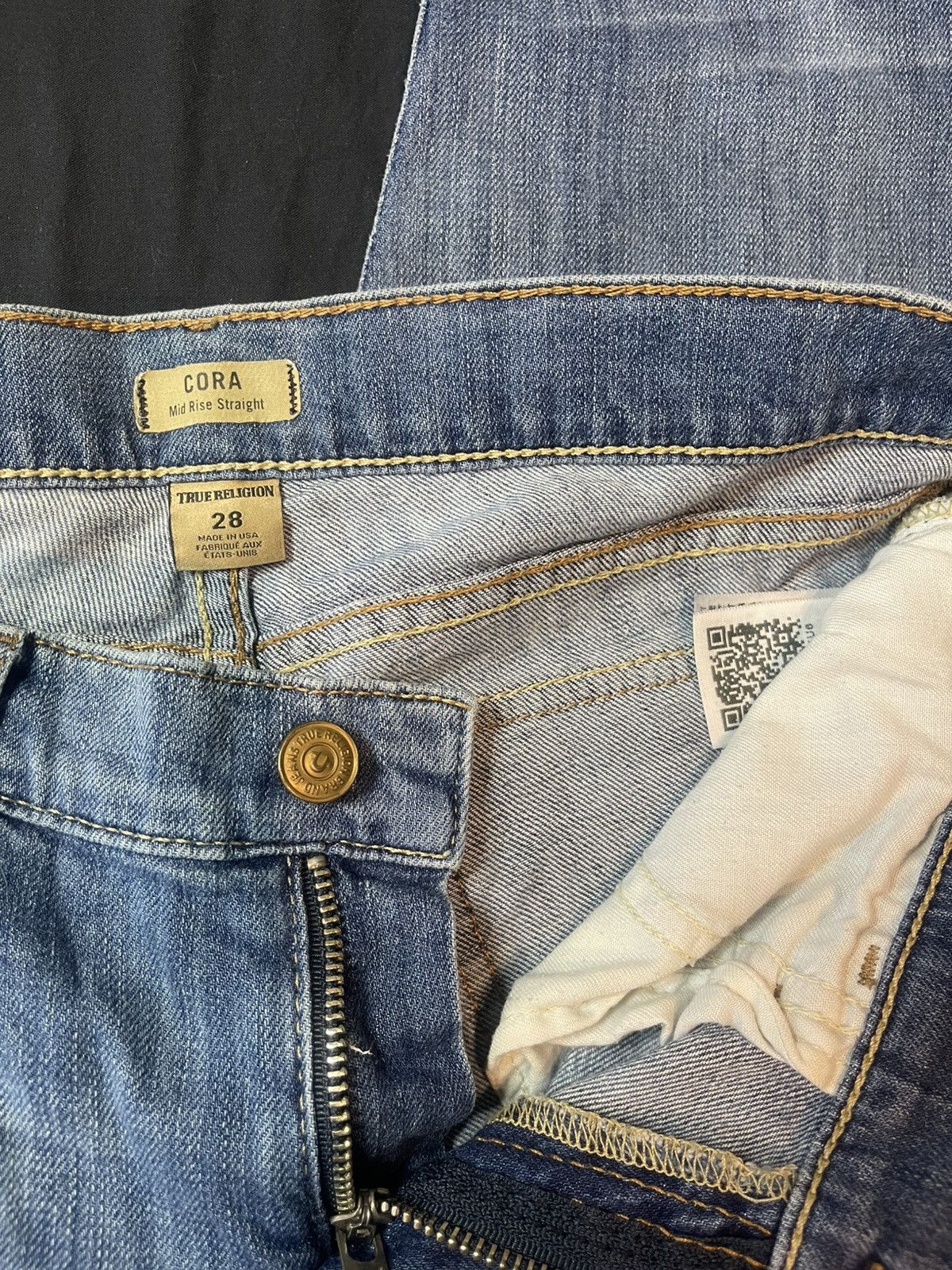 True Religion TRUE RELIGION CORA MID RISE STRAIGHT SZ 28 Size 28" / US 6 / IT 42 - 8 Thumbnail