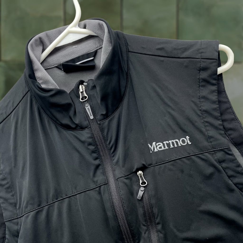 Marmot Marmot Vest Womens Small S Black Gray Windstopper Outdoor Hiking Lightweight VINTAGE No Size S / US 4 / IT 40 - 1 Thumbnail