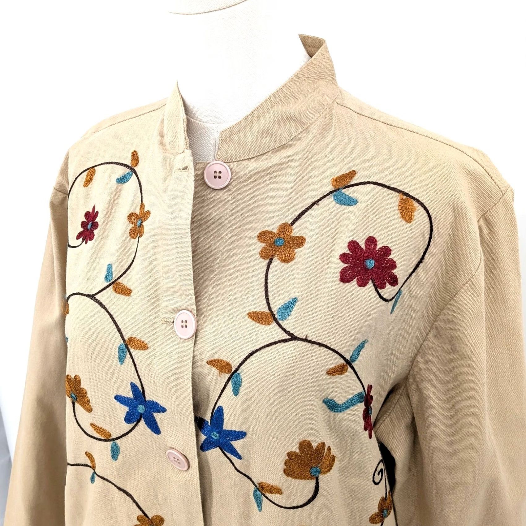 Tudor Tudor Court by Haband Blouse Embroidered Button Front Jacket 100% Cotton Beige M Womens Size M / US 6-8 / IT 42-44 - 4 Thumbnail