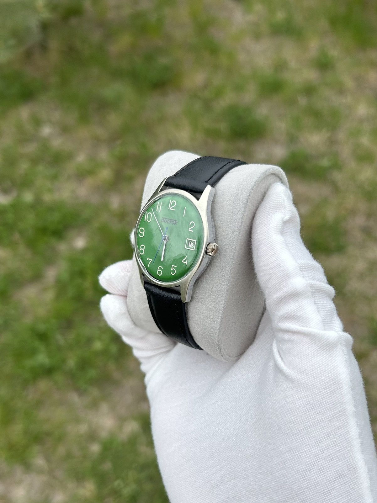 Vintage Vintage Watch Vostok USSR Soviet Mechanical Wristwatch 1980s Size ONE SIZE - 16 Thumbnail
