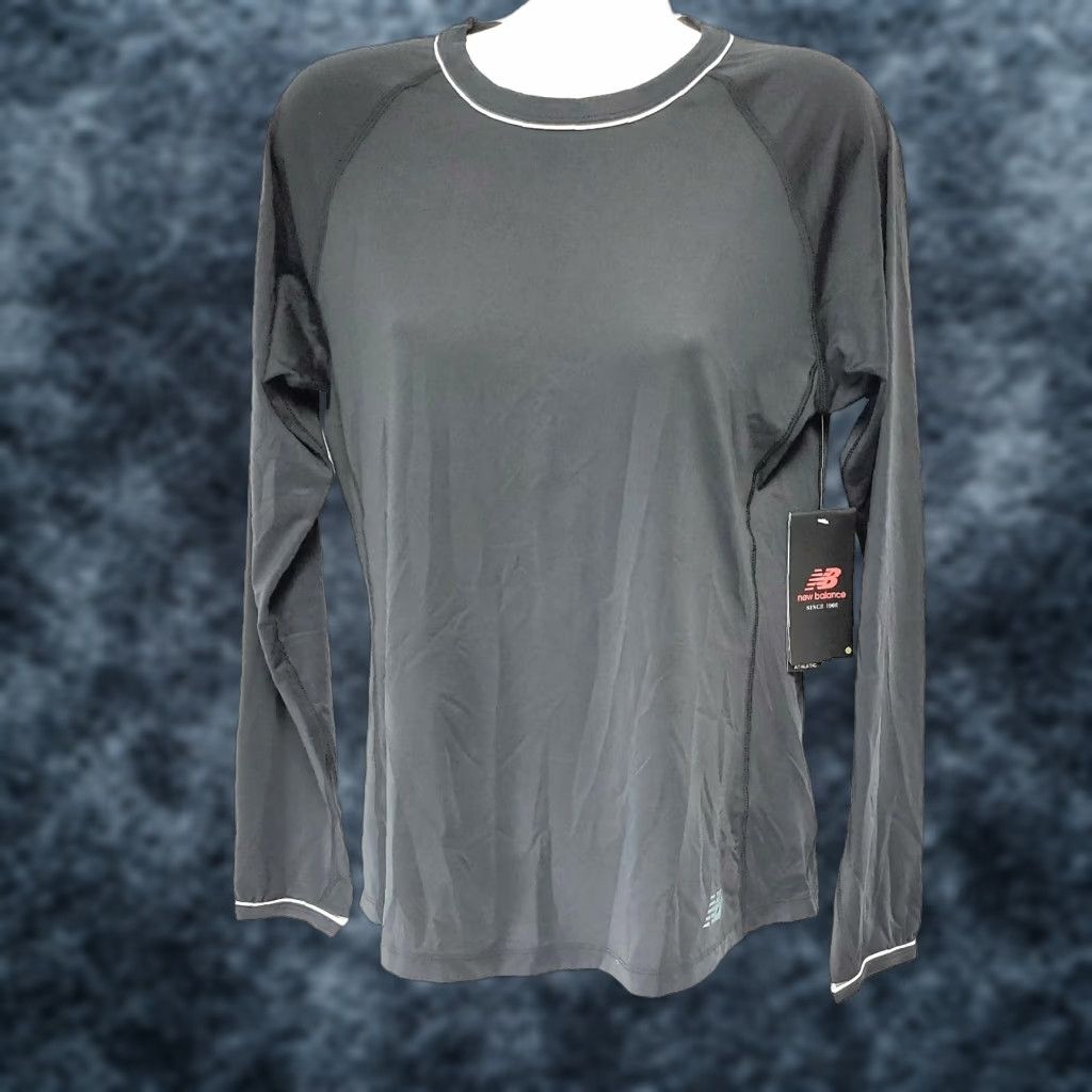 New Balance Womens New Balance Shirt Black Seasonless Long Sleeve Athletic Polyester Workwear? Size S / US 4 / IT 40 - 1 Thumbnail