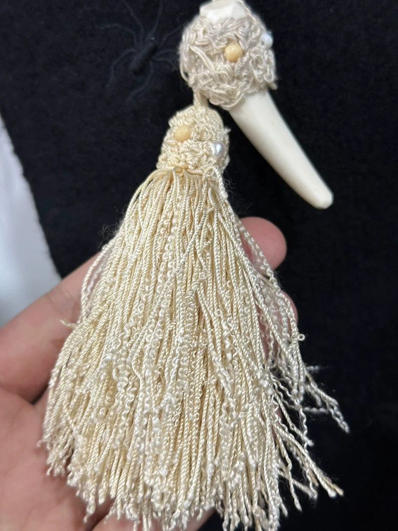 Number (N)ine Number (N)ine09AW closed feeling tooth tassel pin 2503-Next Size ONE SIZE - 4 Thumbnail