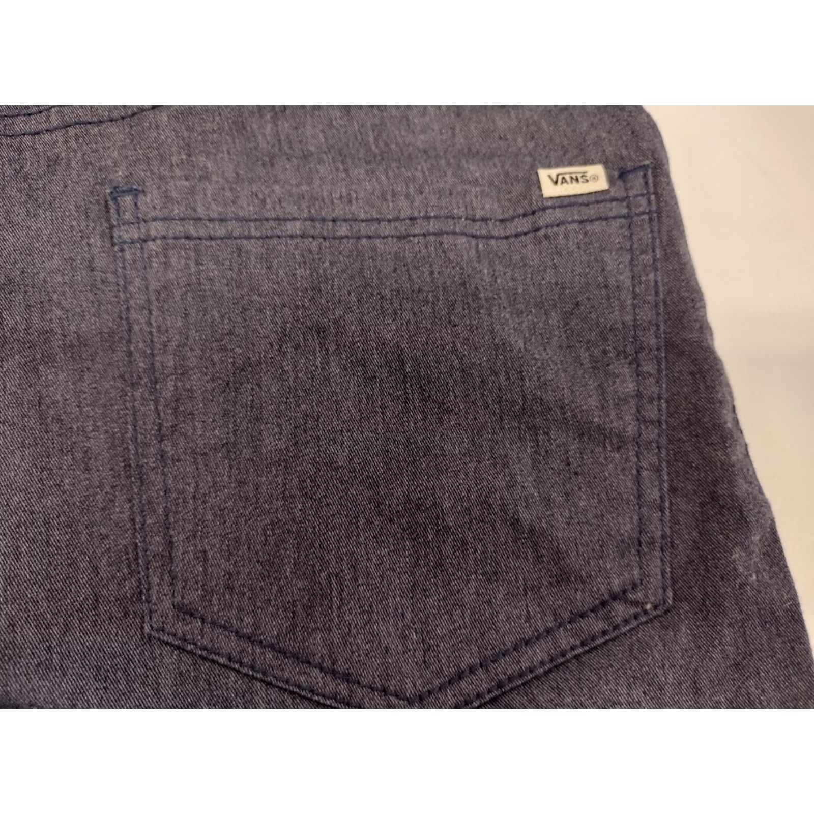 Vans VANS off the Wall Blue Denim Shorts Men Sz 28 Bermuda Skateboard Polyester/Cotton #1944 Size US 28 / EU 44 - 4 Thumbnail