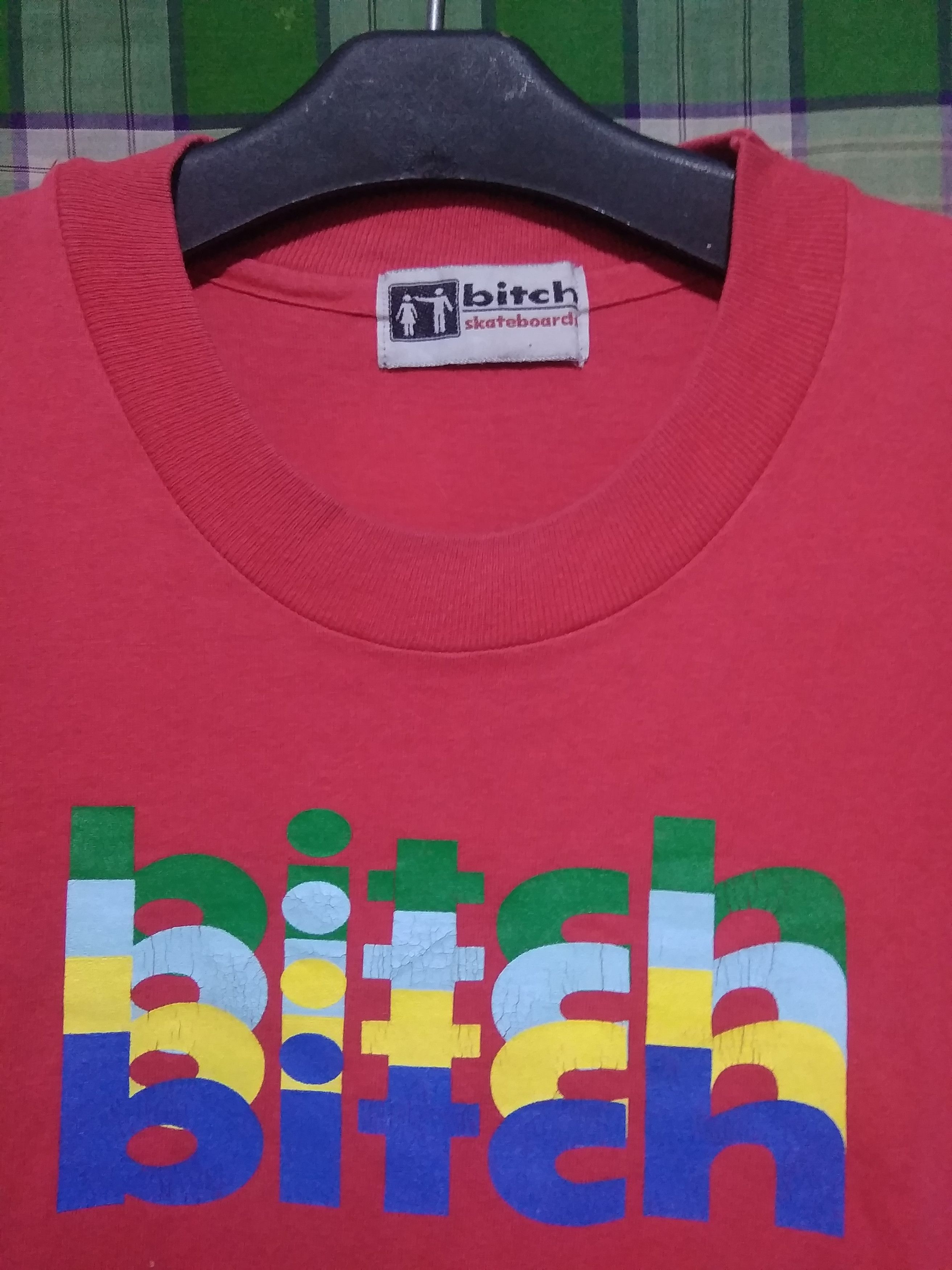 Vintage 90s Bitch Skateboard t shirt red sex skateboard hookups Size US M / EU 48-50 / 2 - 4 Thumbnail