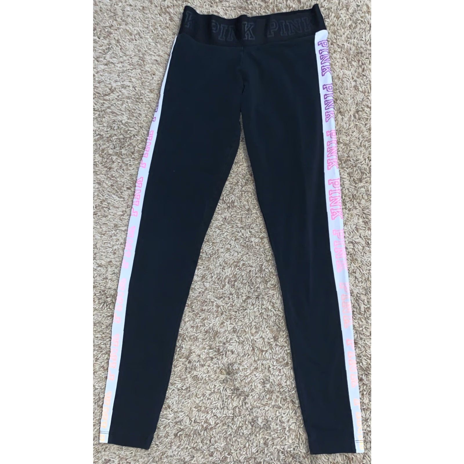 Victoria's Secret Victoria's Secret Pink Leggings Sz S Yoga Black Logo Stretch Athleisure Regular Women Skinny Inseam 27 in Size 28" / US 6 / IT 42 - 2 Thumbnail