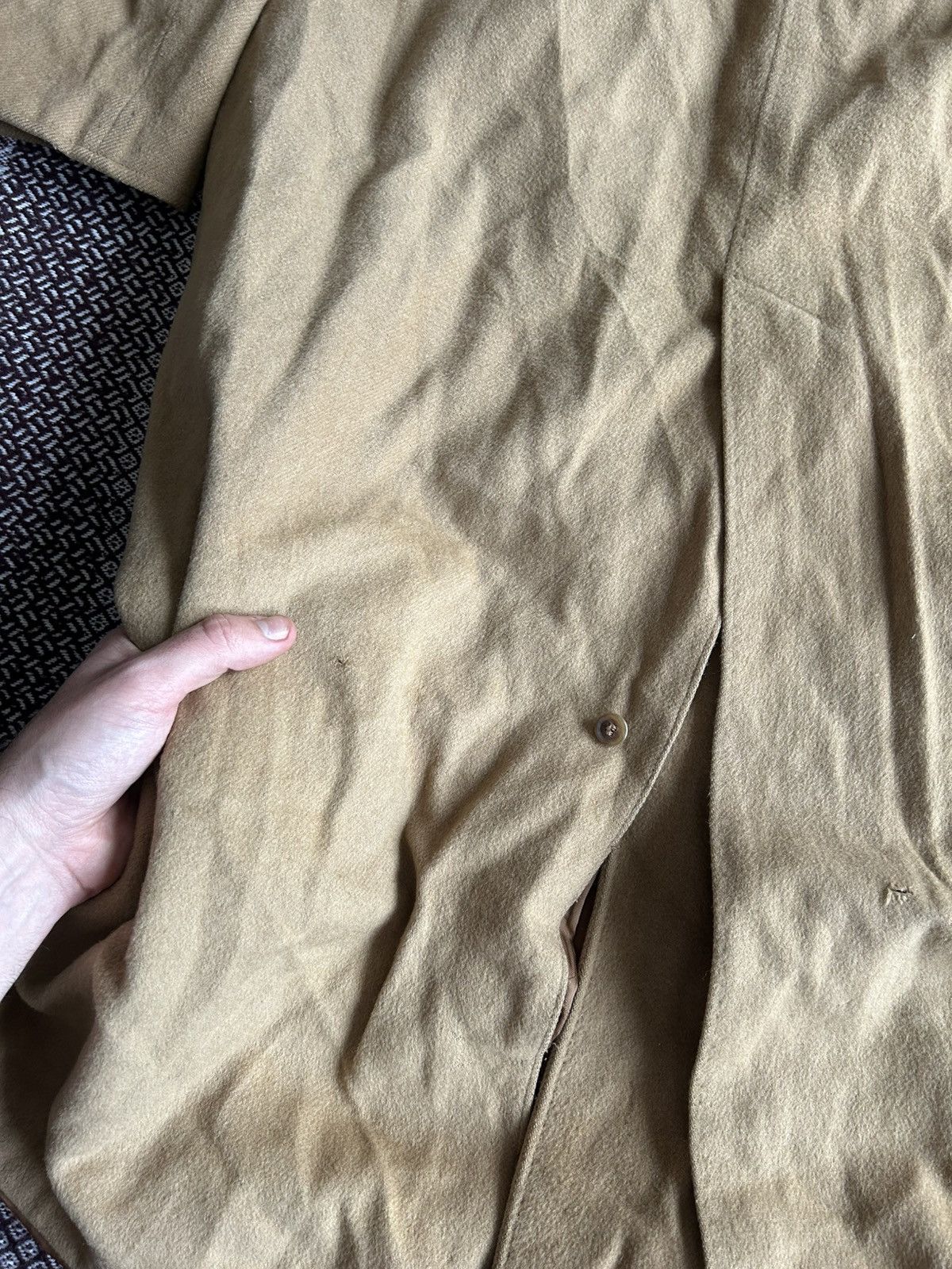 Burberry × Vintage Vintage Burberry Heavy Coat Wool & Cashmere Thrashed Size XL Size US XL / EU 56 / 4 - 18 Thumbnail
