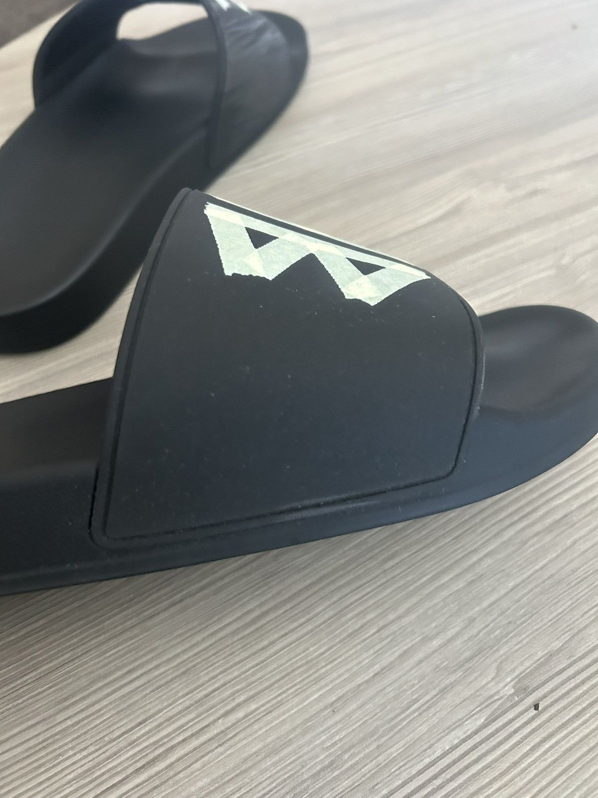 Balenciaga Black tape Balenciaga pool slides Size US 11 / EU 44 - 5 Thumbnail