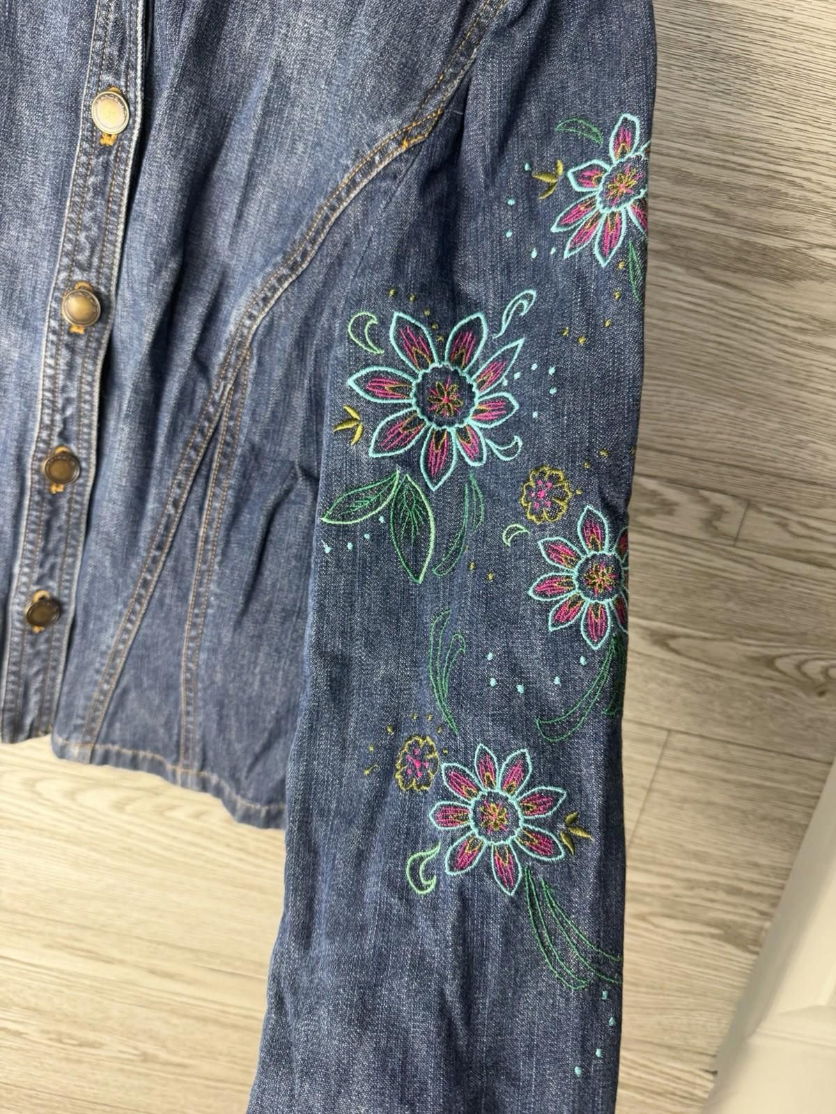 Other Bandolino Denim Jacket Womens 8 Embroidered Fitted Blue Size M / US 6-8 / IT 42-44 - 5 Thumbnail