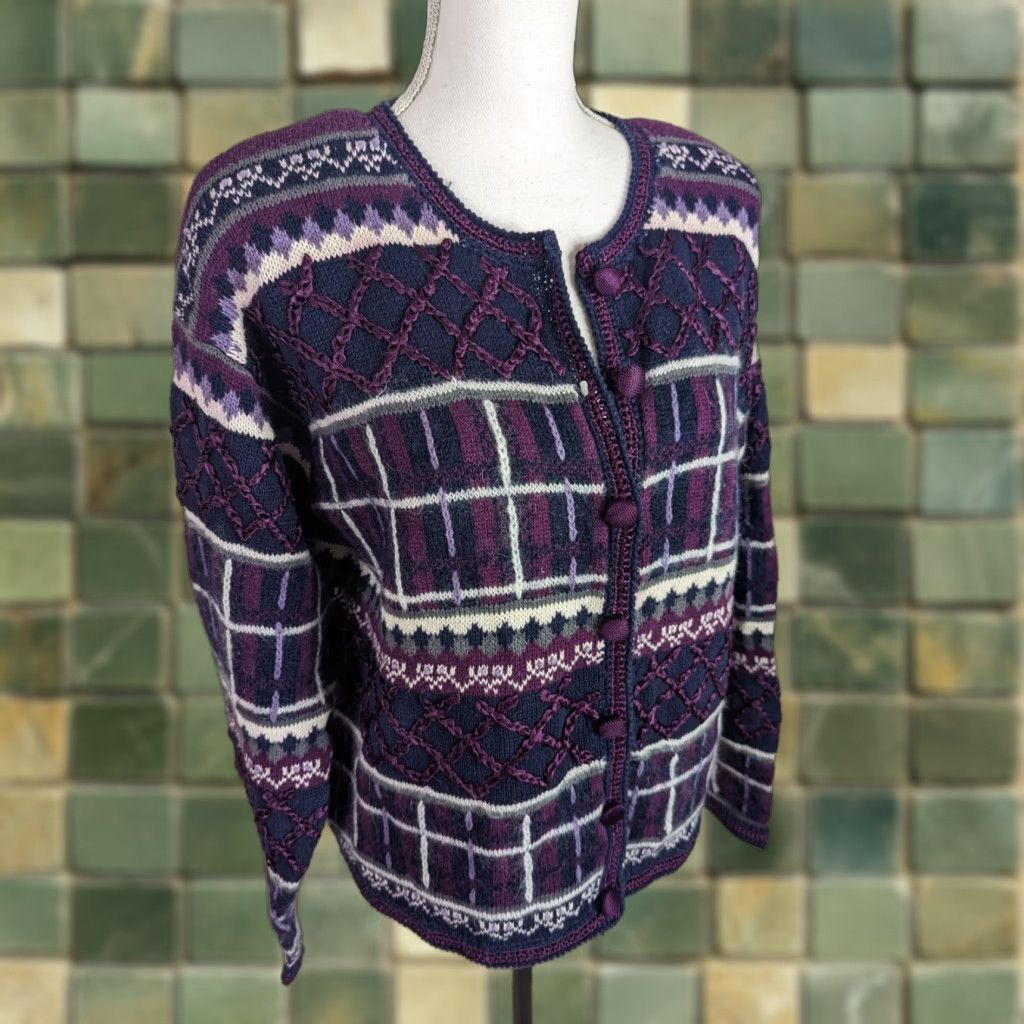 Vintage VINTAGE Christopher & Banks Cardigan Sweater Purple Embroidered Button Front 90s Women's Medium S8C Size M / US 6-8 / IT 42-44 - 1 Thumbnail