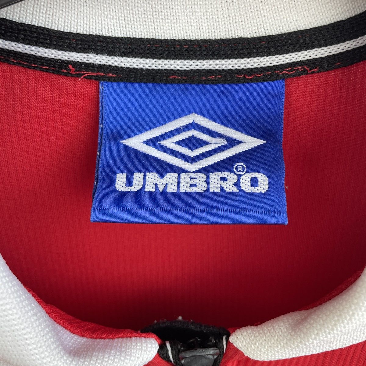 Umbro Vintage Manchester United 1998/2000 Home Jersey Rare Shirt Size US L / EU 52-54 / 3 - 12 Thumbnail