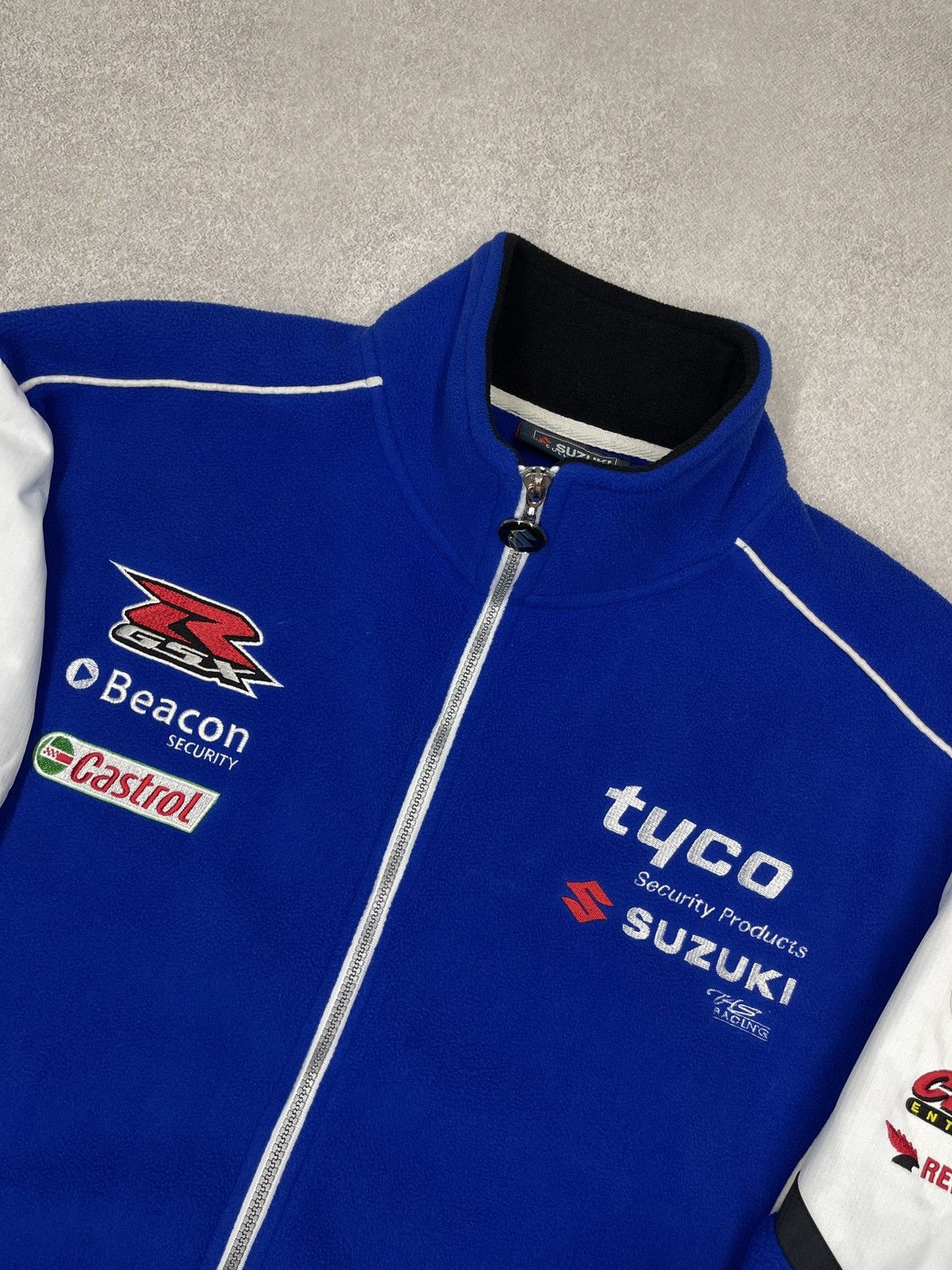 Formula 1 Suzuki Tyco TAS Racing Team Fleece Jacket GSX-R Castrol Size US L / EU 52-54 / 3 - 5 Thumbnail