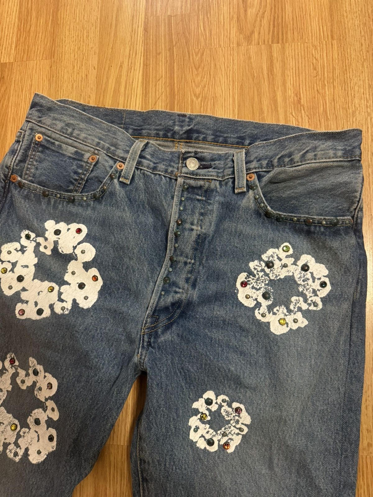 DENIM TEARS Levis x Denim Tears Rhinestone Denim 501 34x34 Size US 34 / EU 50 - 4 Thumbnail